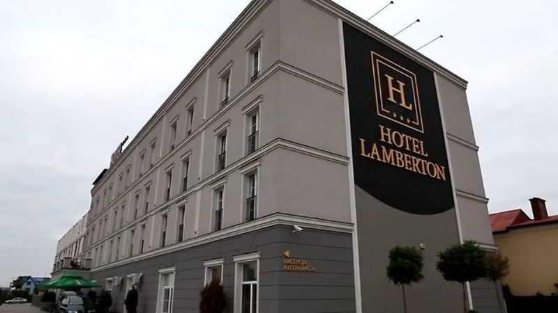 Hotel Lamberton Ołtarzew Extérieur photo